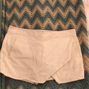 White Aritzia skort